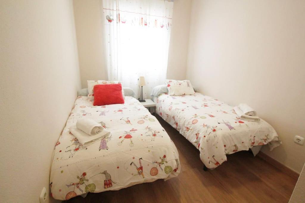 Sevilla Clasica: Amigos Y Familia. Parking Gratis! Eksteriør bilde